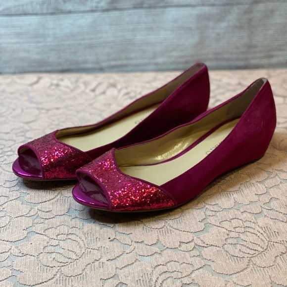 Franco Sarto Shoes - Franco Sarto open toed fuschia flats